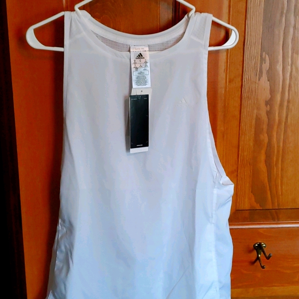 Sports tank top